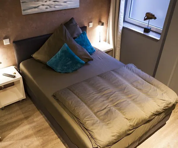 Nacht-quartier * Willich