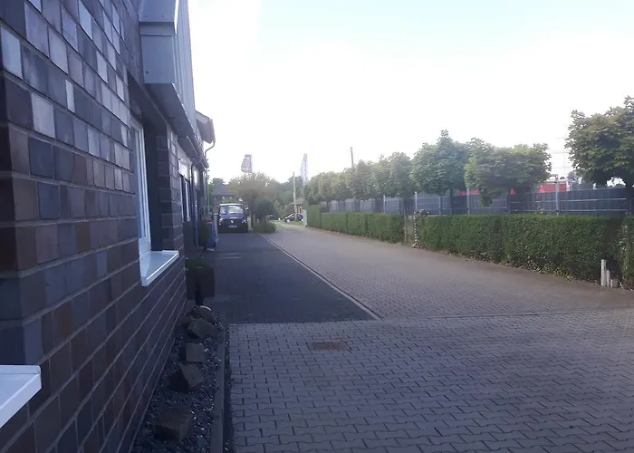 Nacht-quartier * Willich